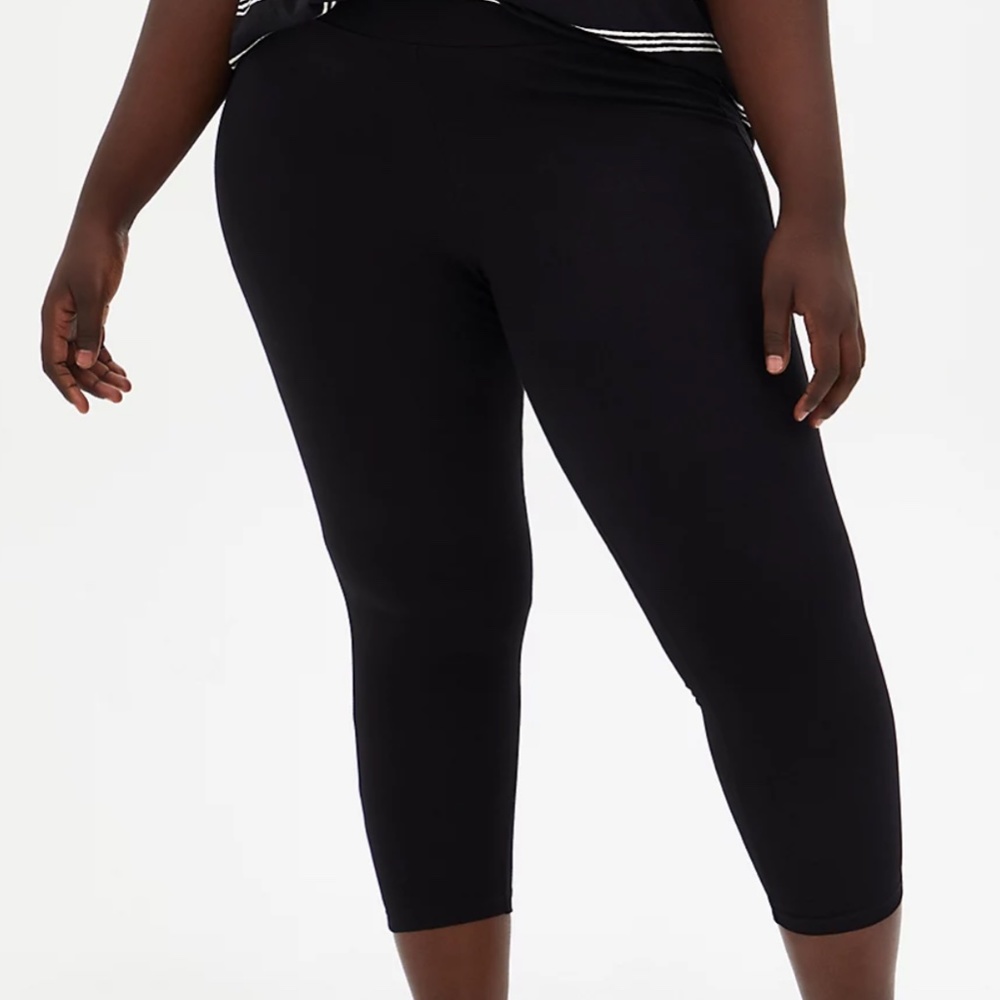 TORRID CROP PREMIUM LEGGING - BLACK 2X